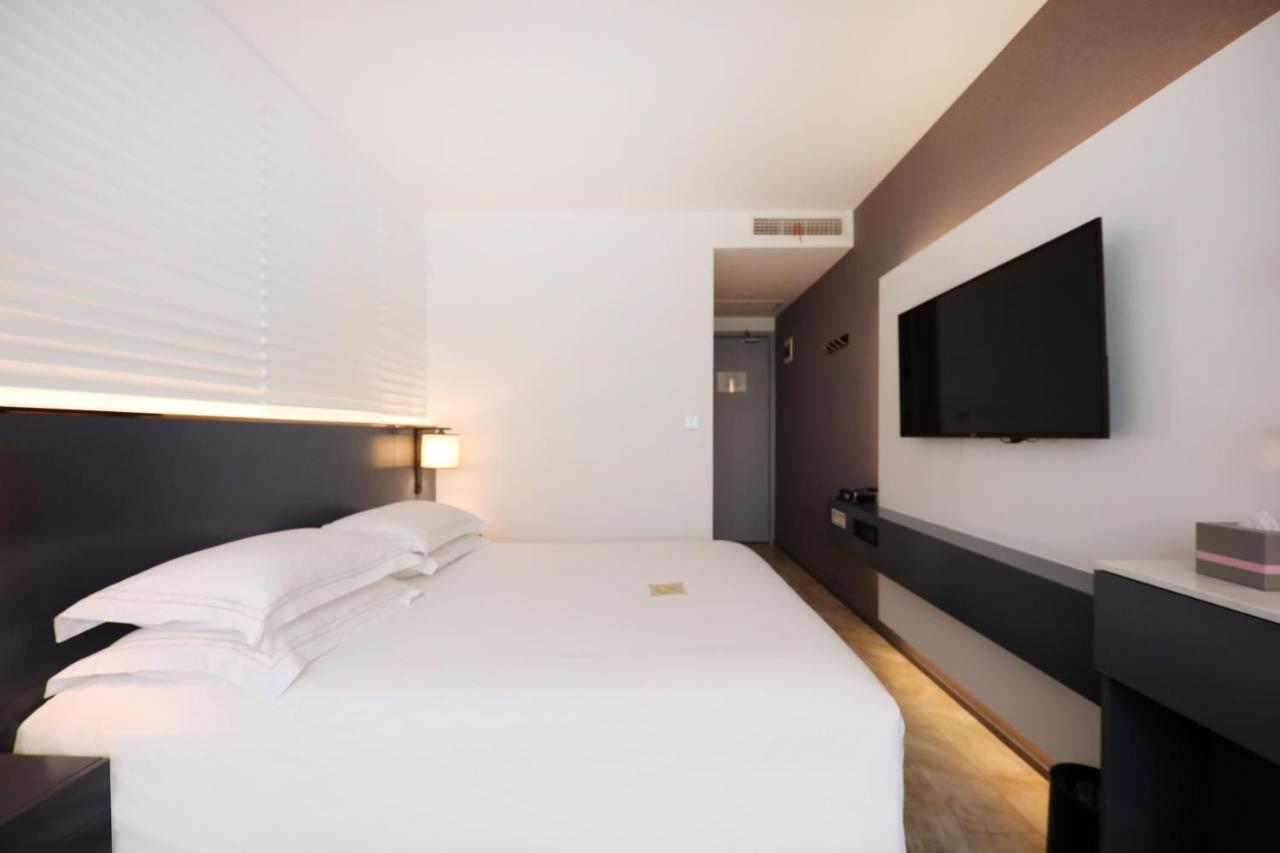 Ibis Yu Garden 3*