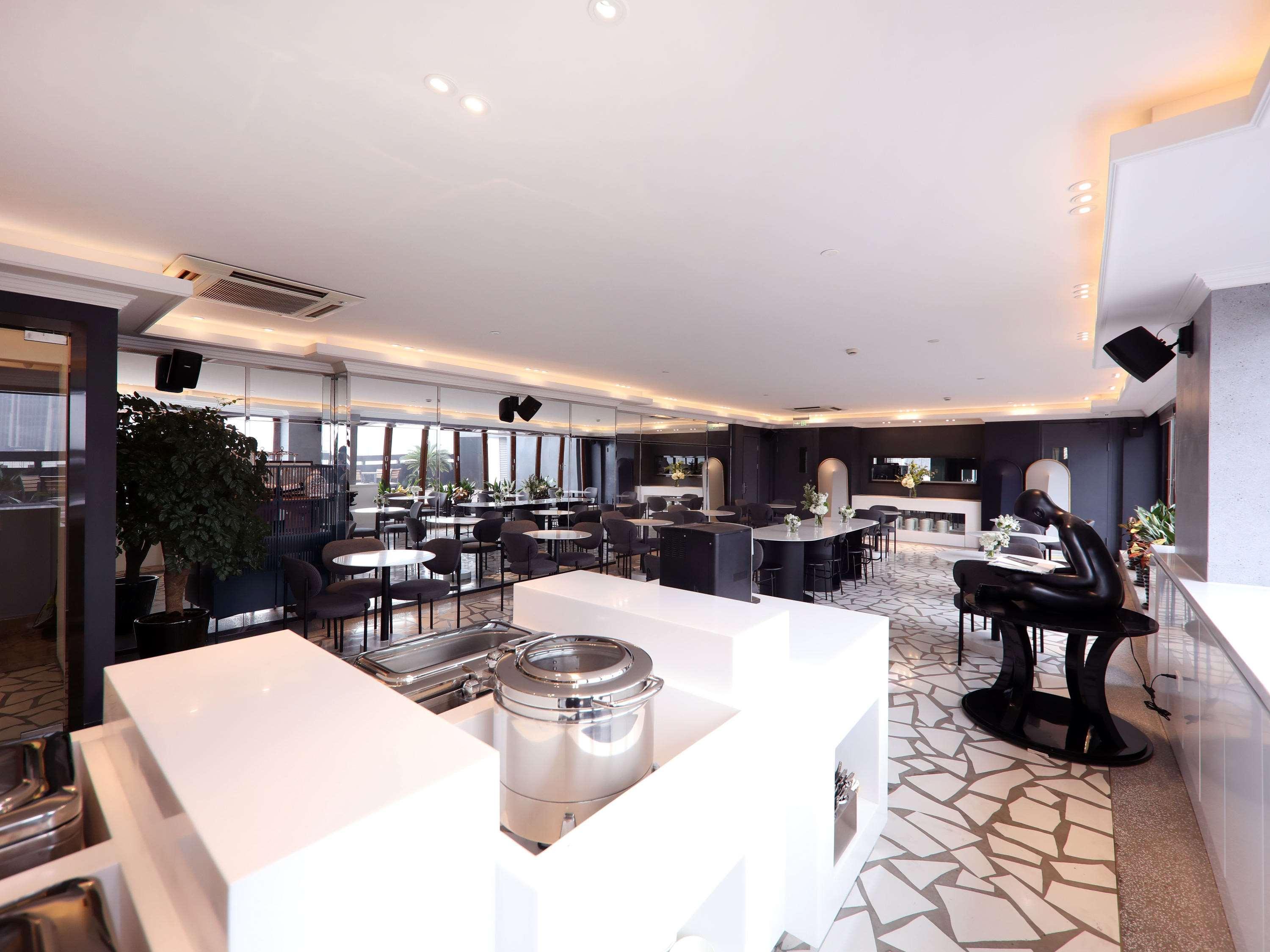 Hotel Ibis Yu Garden 3*