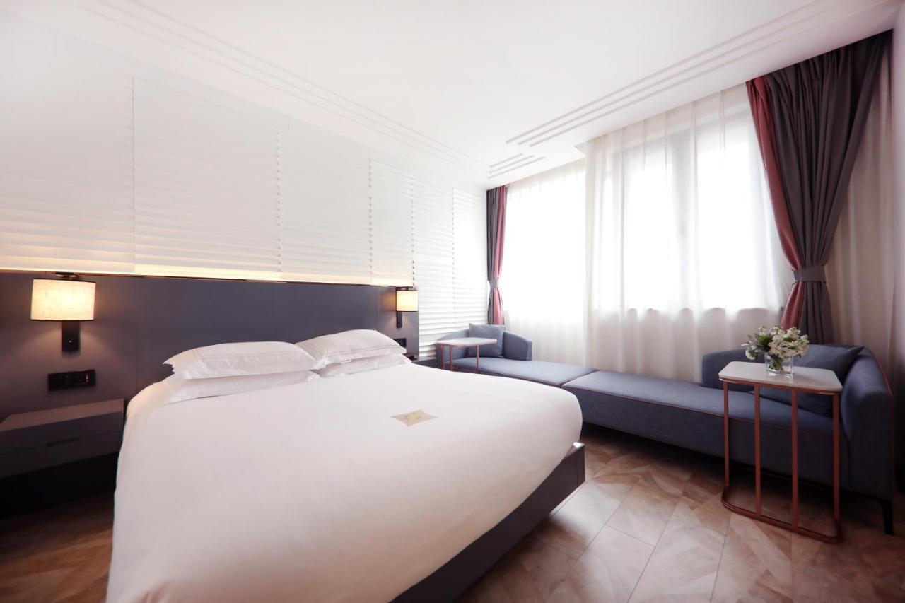 Hotel Ibis Yu Garden Shanghai
