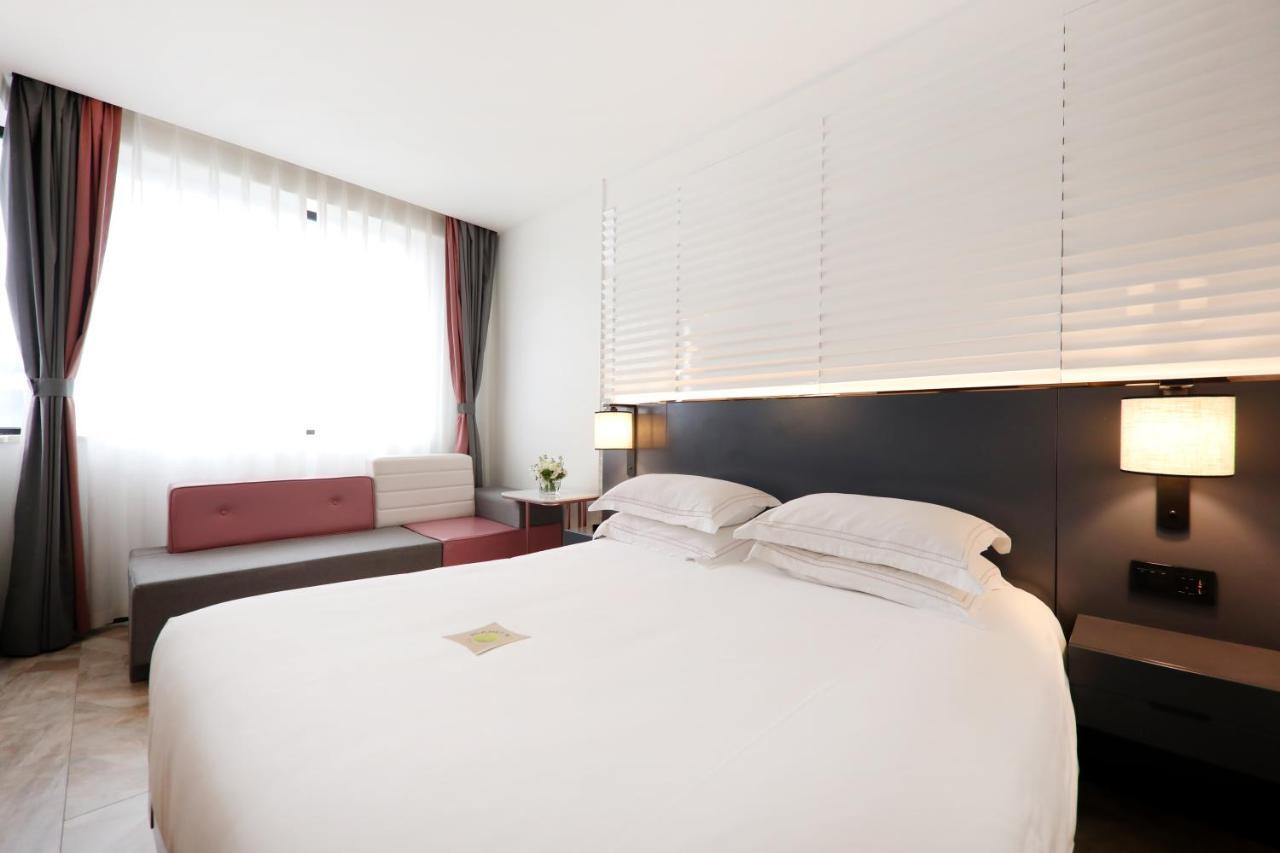 Hotel Ibis Yu Garden Shanghai